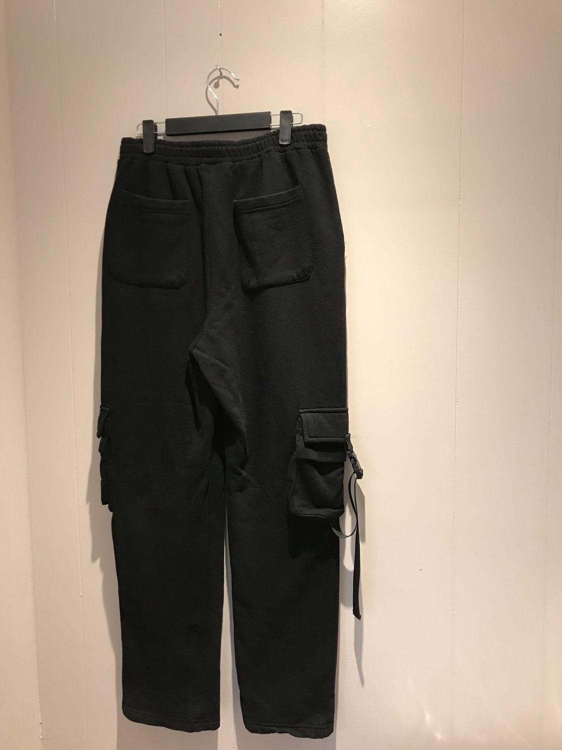 NOVA Men pull-up with back and thigh pockets Medium