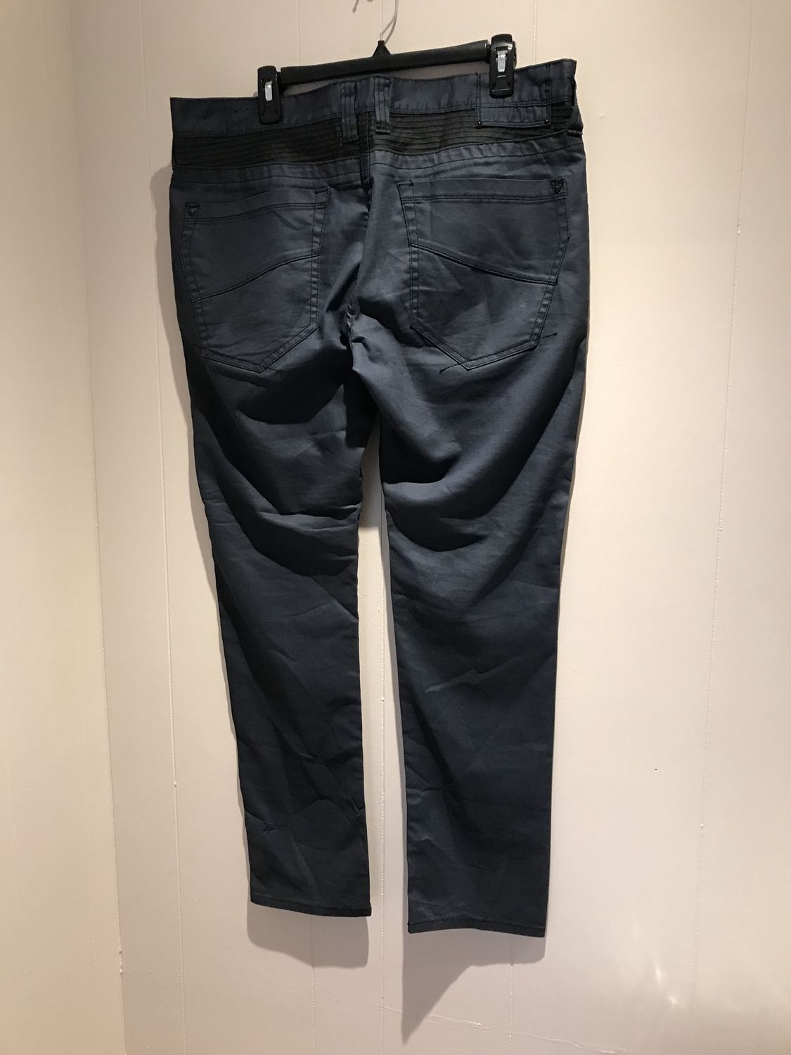 Men’s Jeans by 21 Men 36