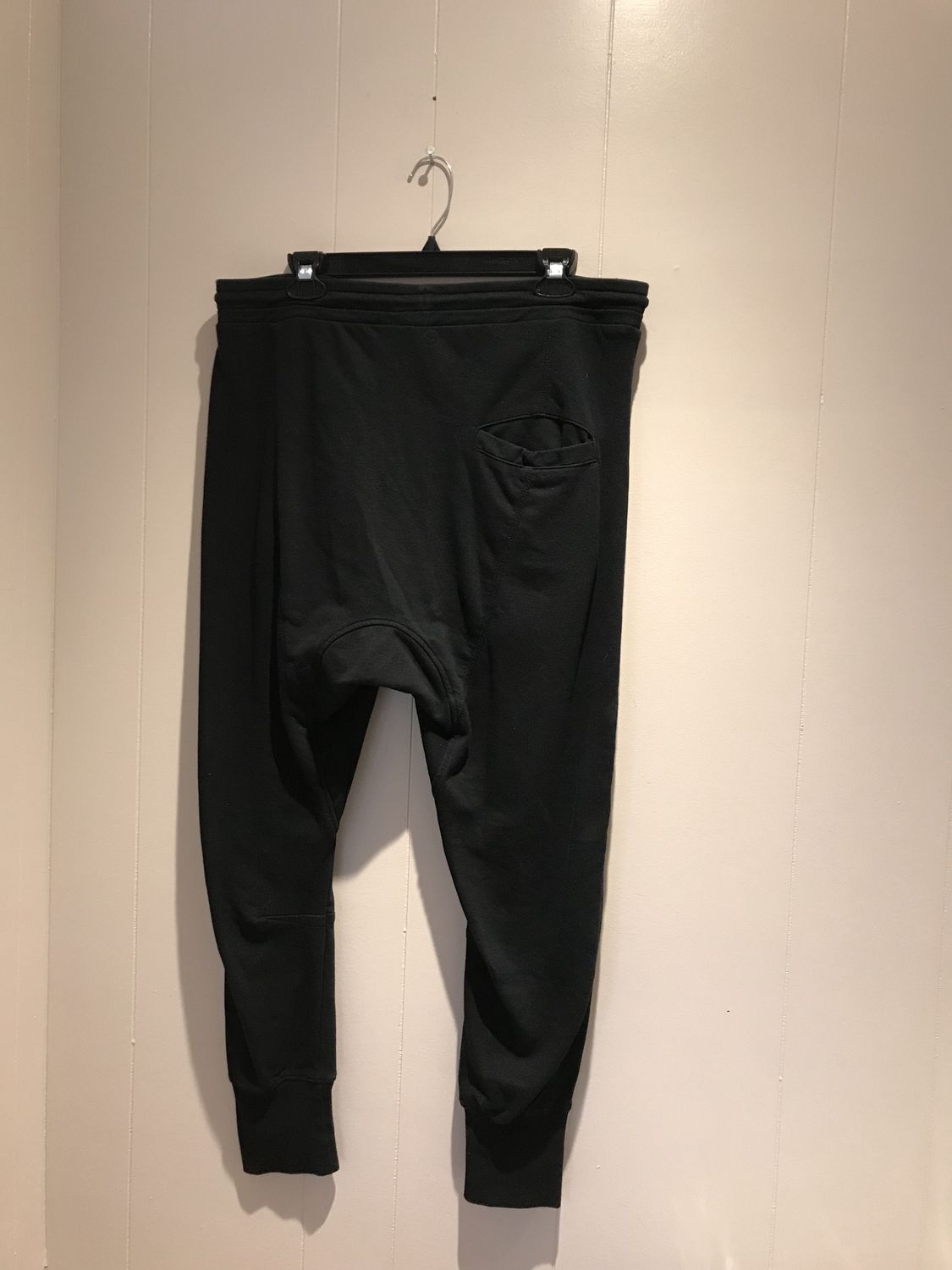 Sweat pants by DIVIDCD M