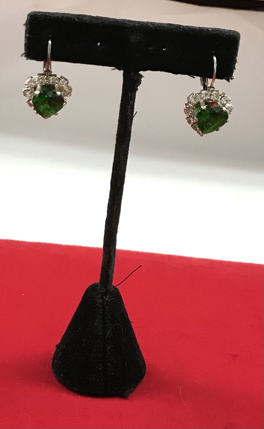 Fashion Silver Dangling Earrings with Green Stones