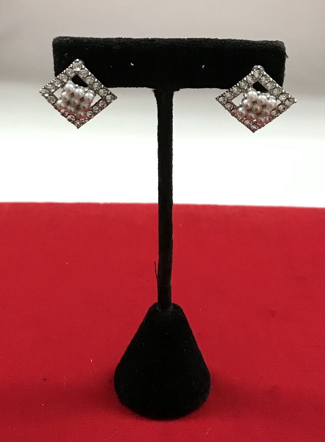 Fashion Hook Earrings with Pearls