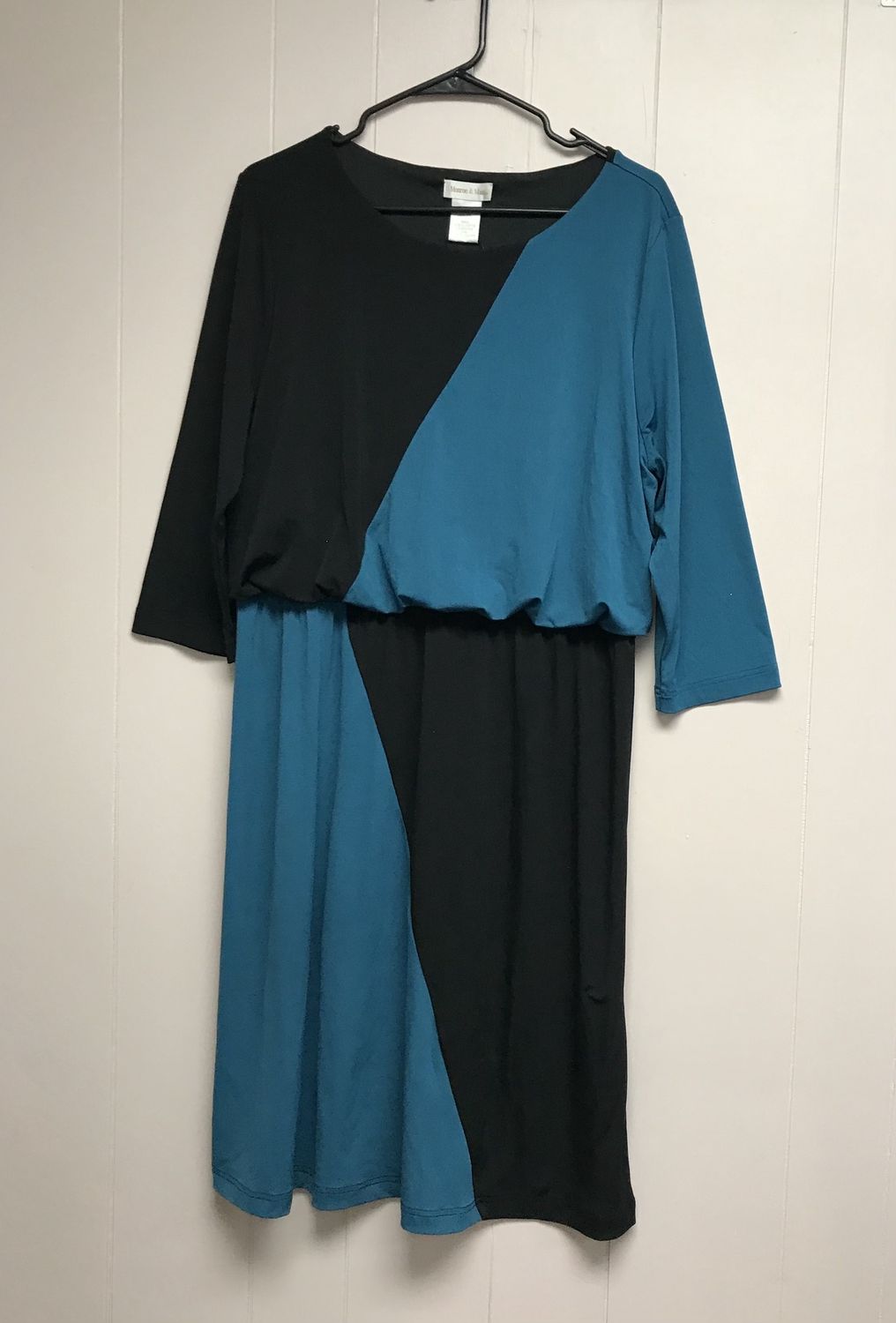Lady’s Dress black/Teal Size  XL