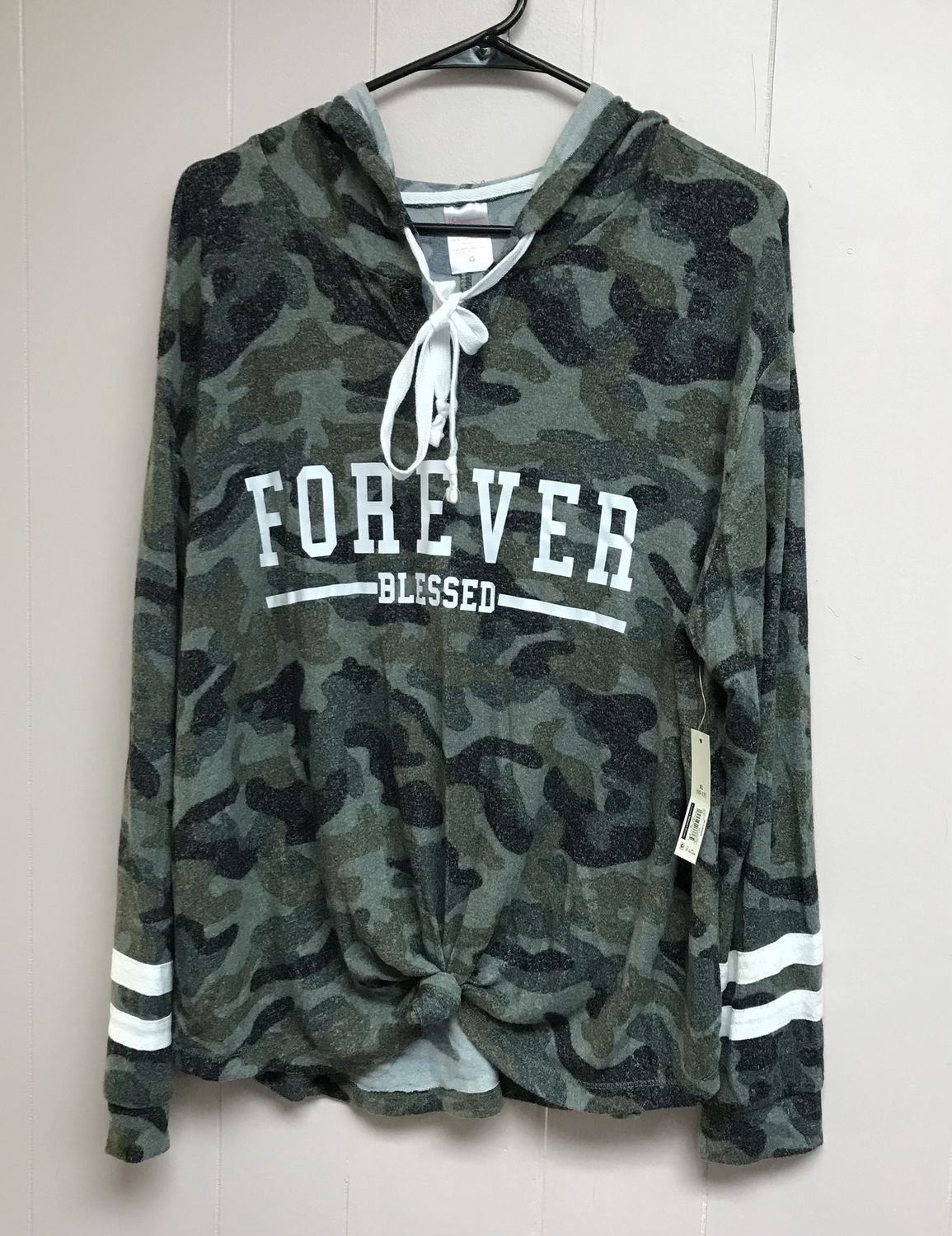 No Boundaries Forever Top,long sleeve XL( 15-17)