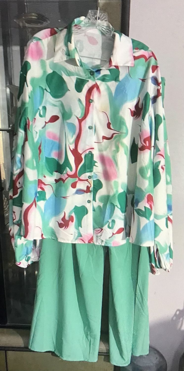 Women’s 2pc Maxi Outfit  Long sleeve Large