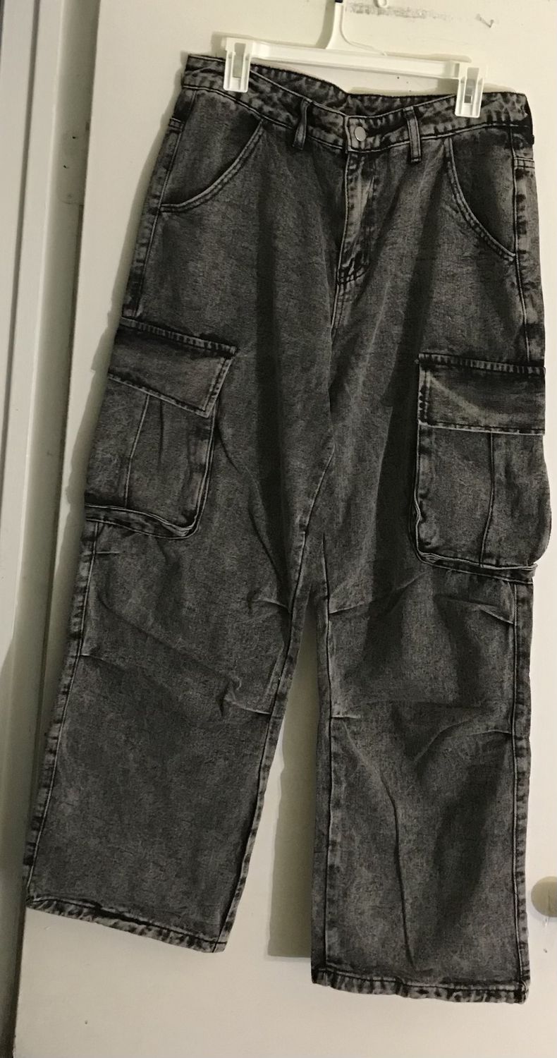 Men’s Cargo Wide Leg Jeans  Medium