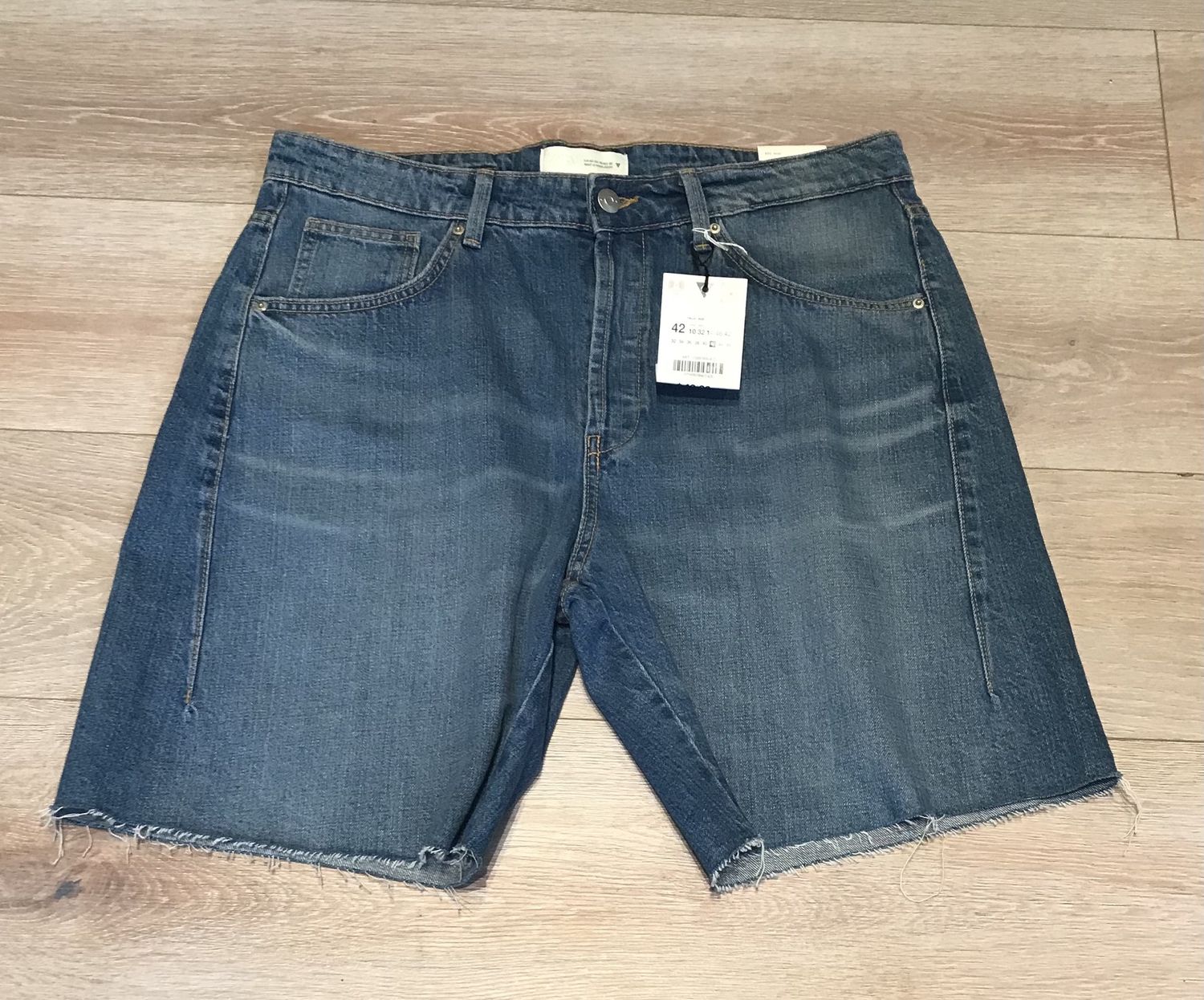 Men’s Shorts  ZARA Midrise 42