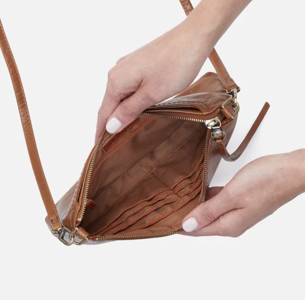 Hobo Darcy Crossbody