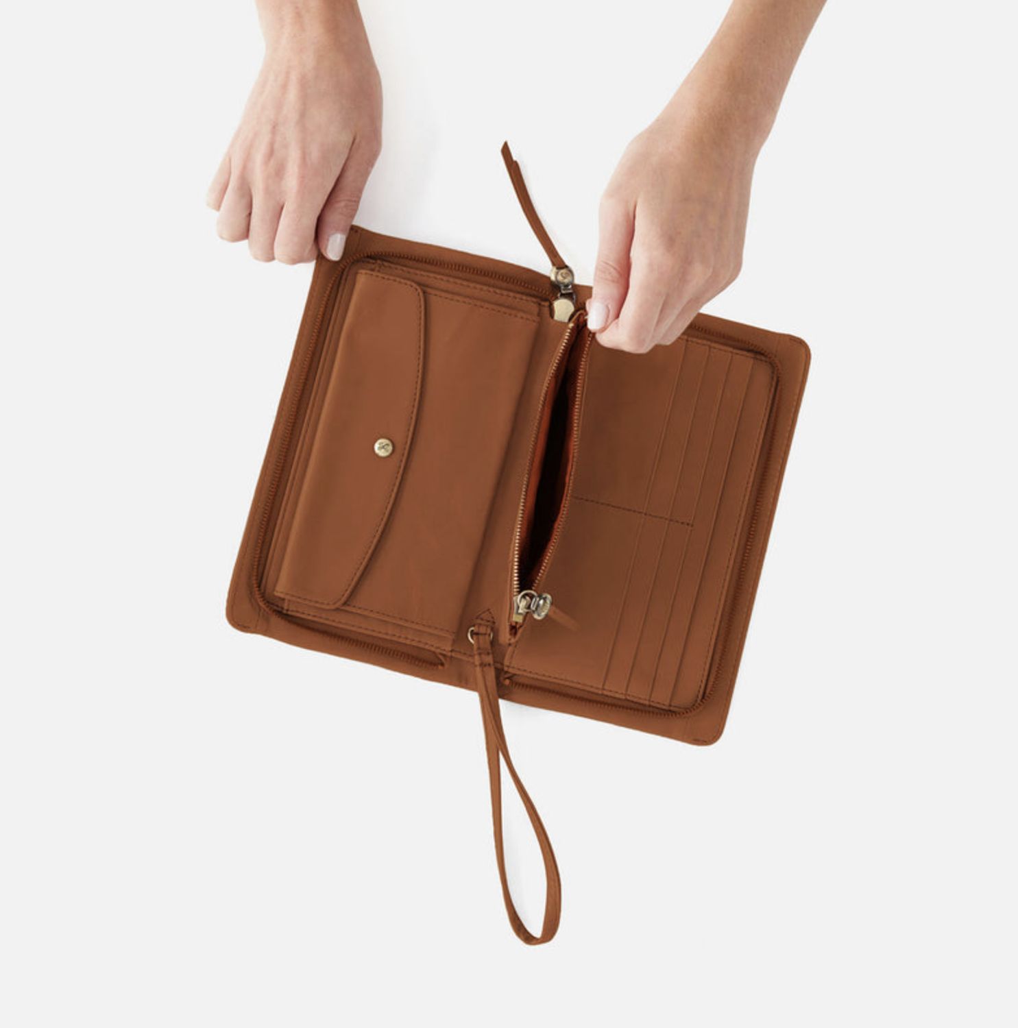 Hobo Evolve Wristlet