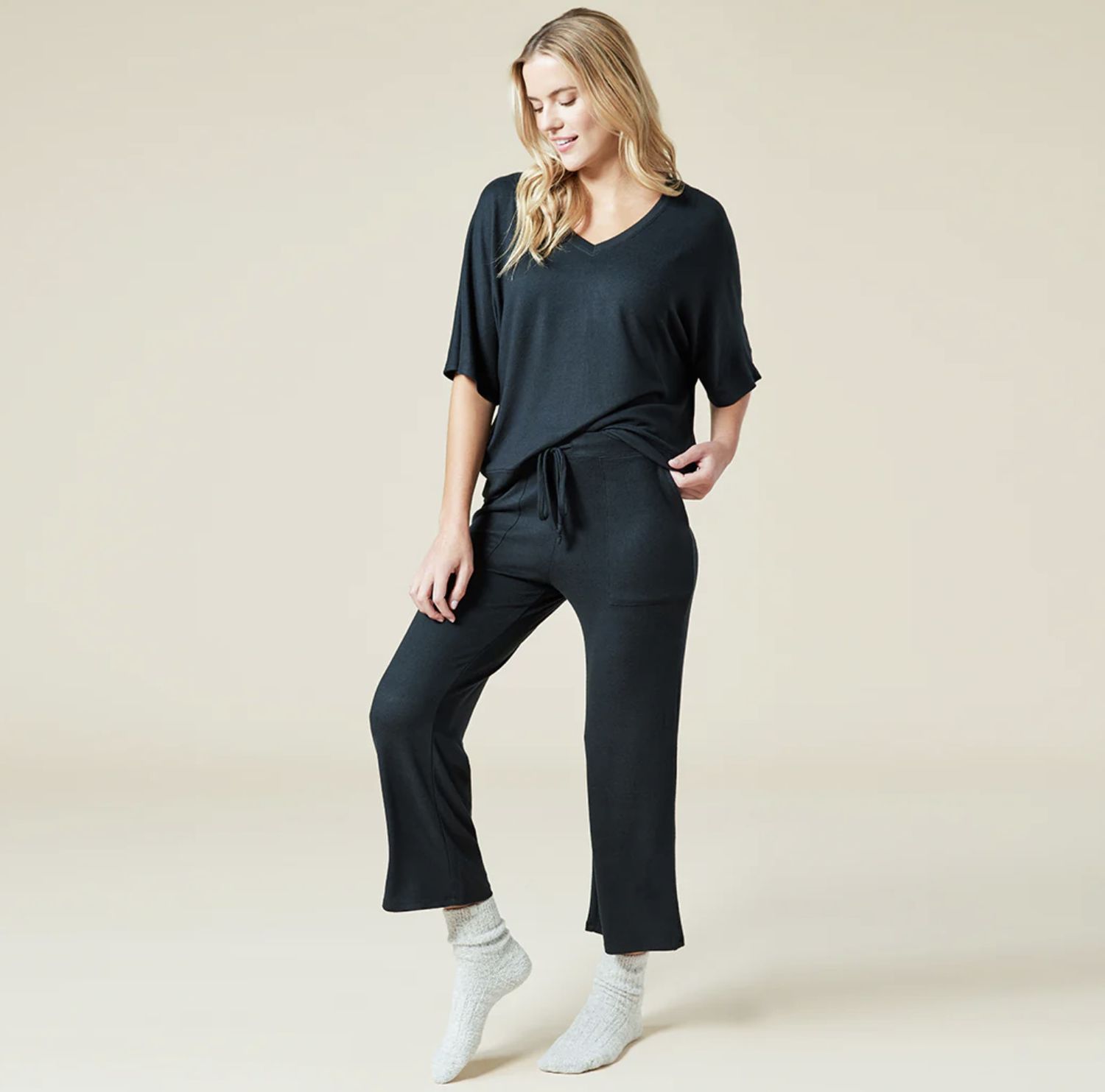 Softies Dream V-neck  Capri Set