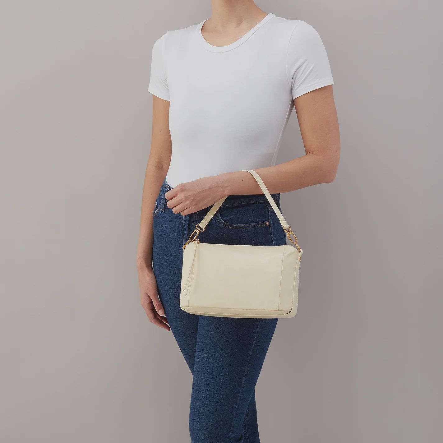 Hobo Darcy Carry-All Crossbody