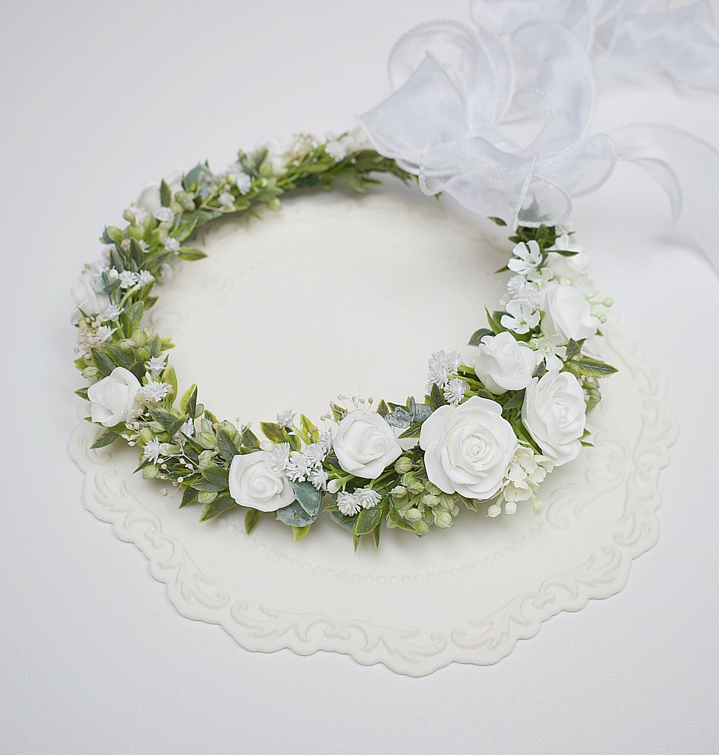 Wianek komunijny asymetryczny jak żywy, biel, zieleń