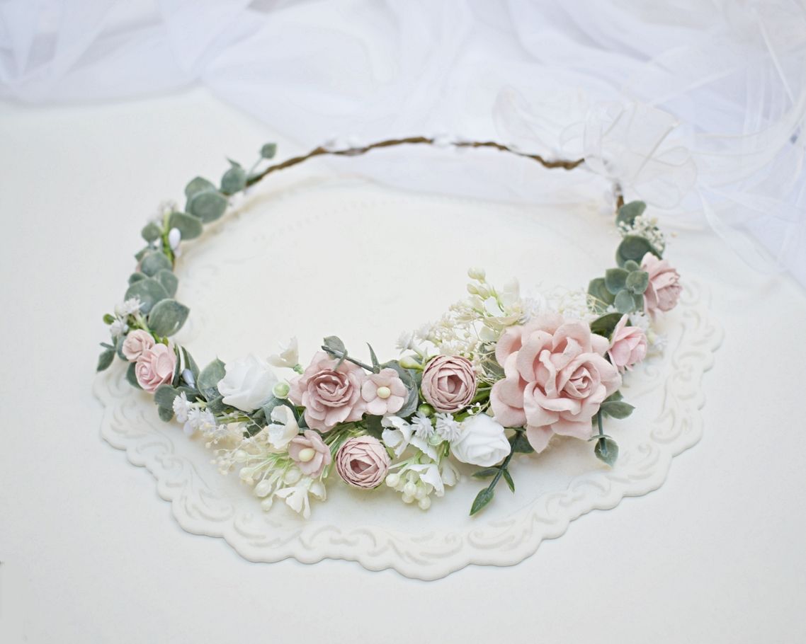 Wianek komunijny biel, ivory,  asymetryczny eukaliptus różyczki