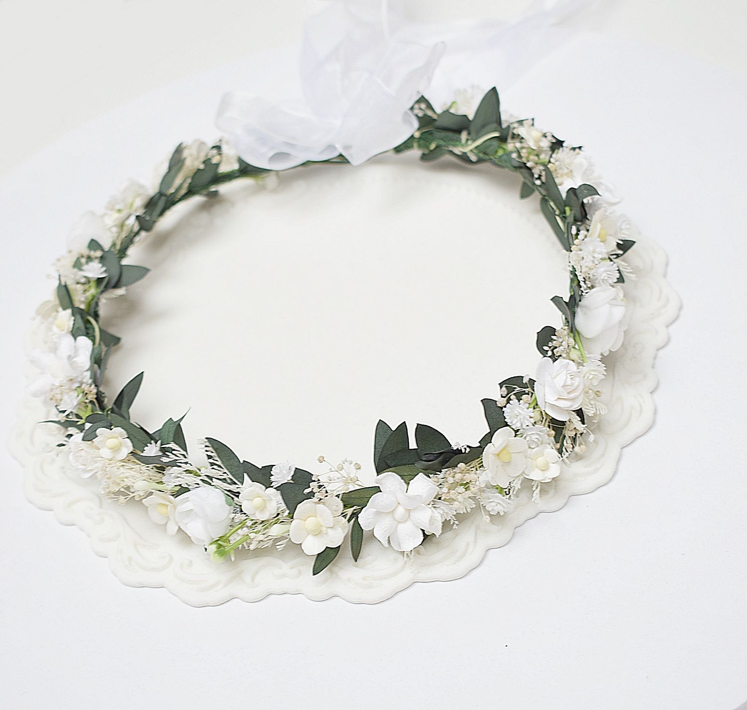 Wianek komunijny z gałązkami naturalnymi eukaliptusa biel zieleń