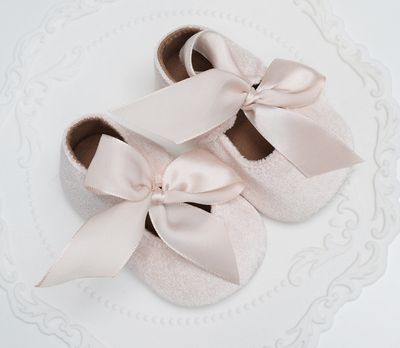 Buciki do Chrztu  pastelowy łososiowy róż Rozmiar 0-6 miesięcy