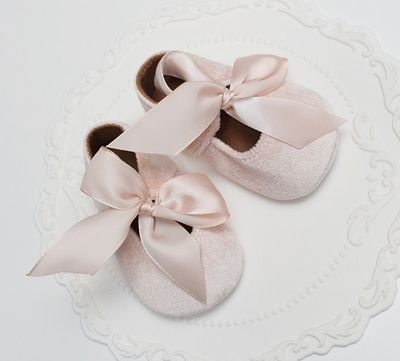 Buciki do Chrztu  pastelowy łososiowy róż Rozmiar 6-12 miesięcy