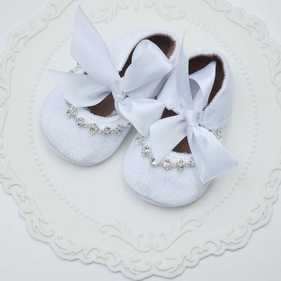 Buciki do Chrztu  biel Rozmiar 0-6 miesięcy delikatne  kryształki