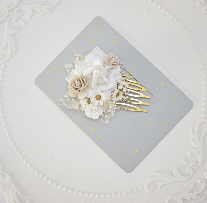 Mini grzebyk kwiatowy, biel , śmietanka beż