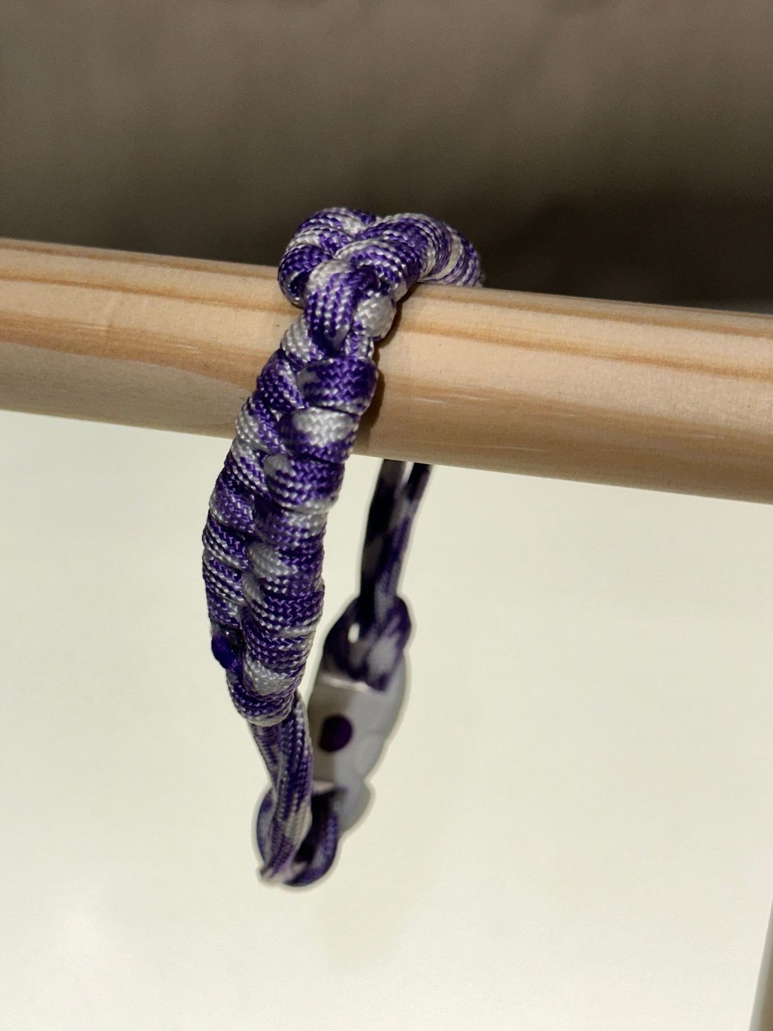 Double Leaf Wristband