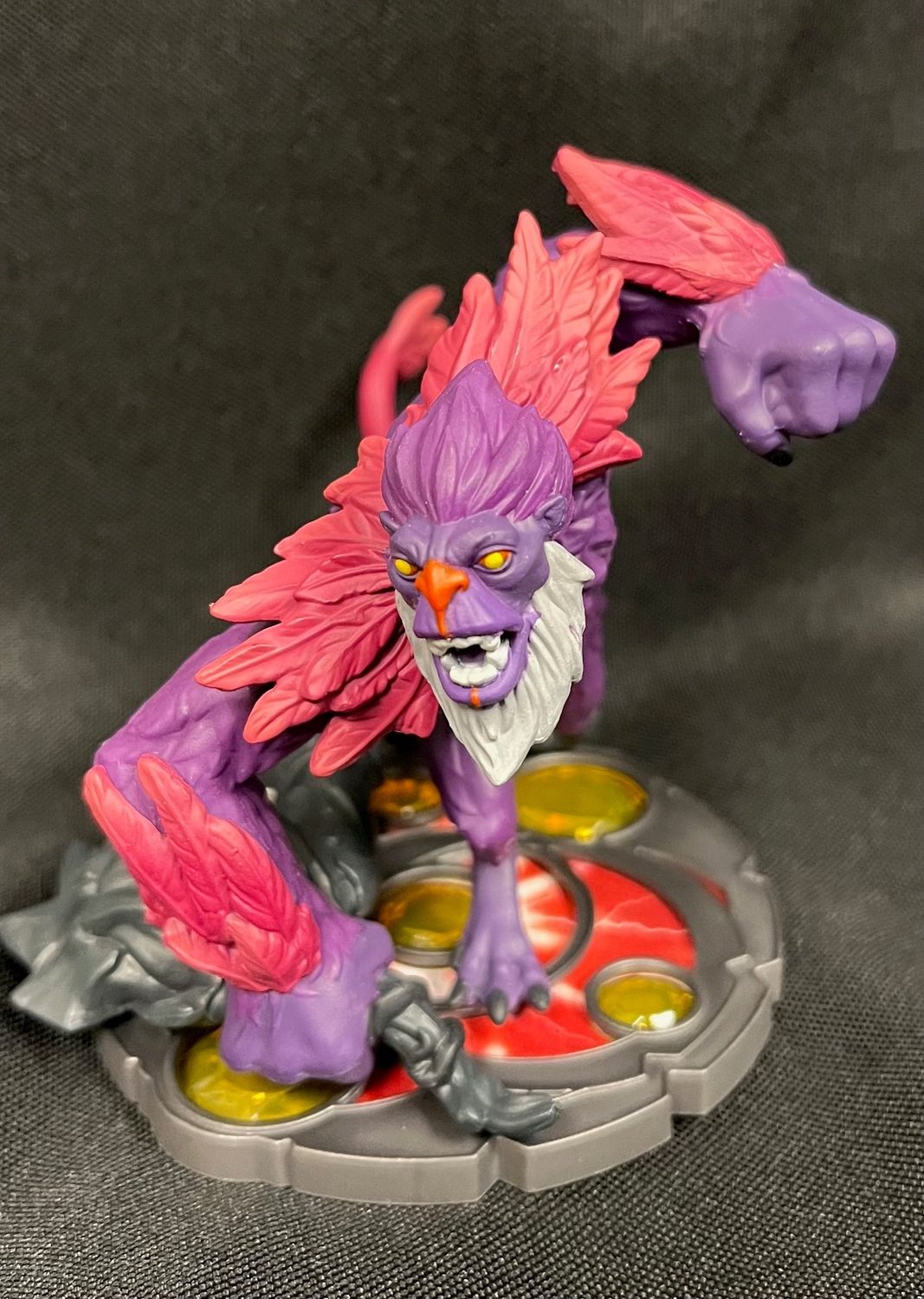 KeyForge: Niffle Ape Vinyl Figure - Red Key