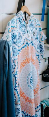 Hooded Towels (Adult)