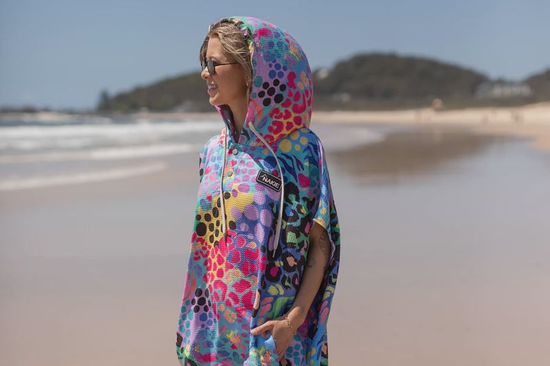 Hooded Towel Recycled Sand Free - Kasey rainbow