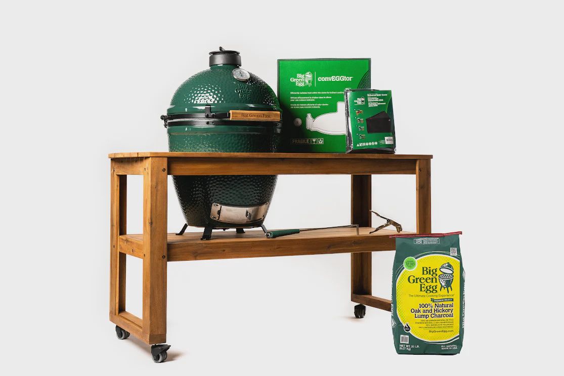 Big Green Egg Large Bundle on Acacia Hardwood Table