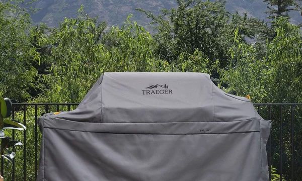 Traeger Ironwood XL Full Length Grill Cover