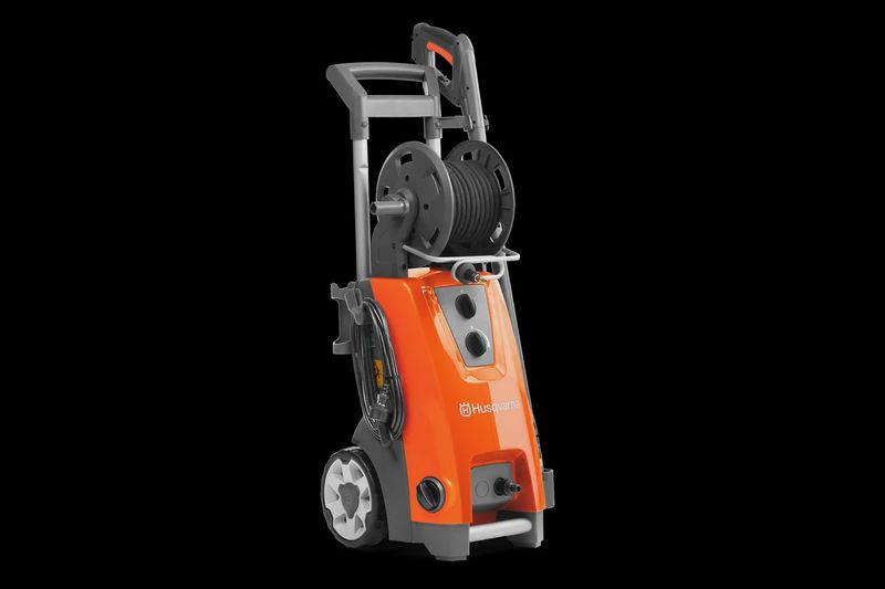Husqvarna PW490 Pressure Washer 2400W