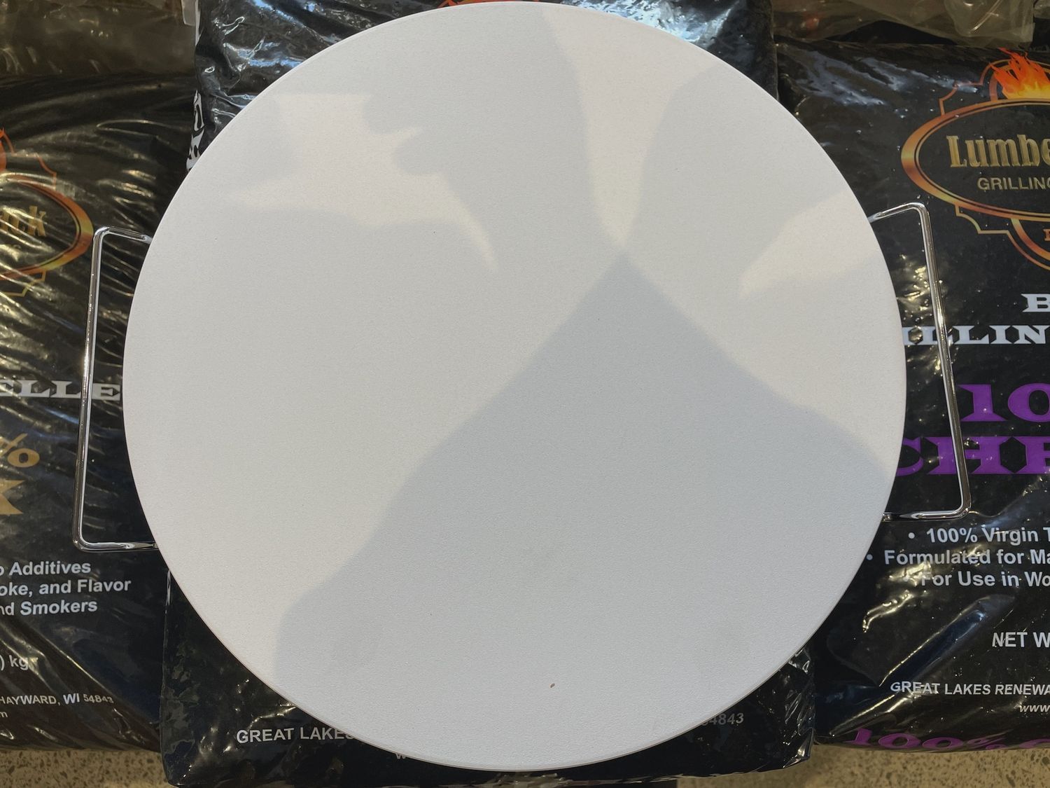 Round Pizza Stone 16 inch c/w metal rack