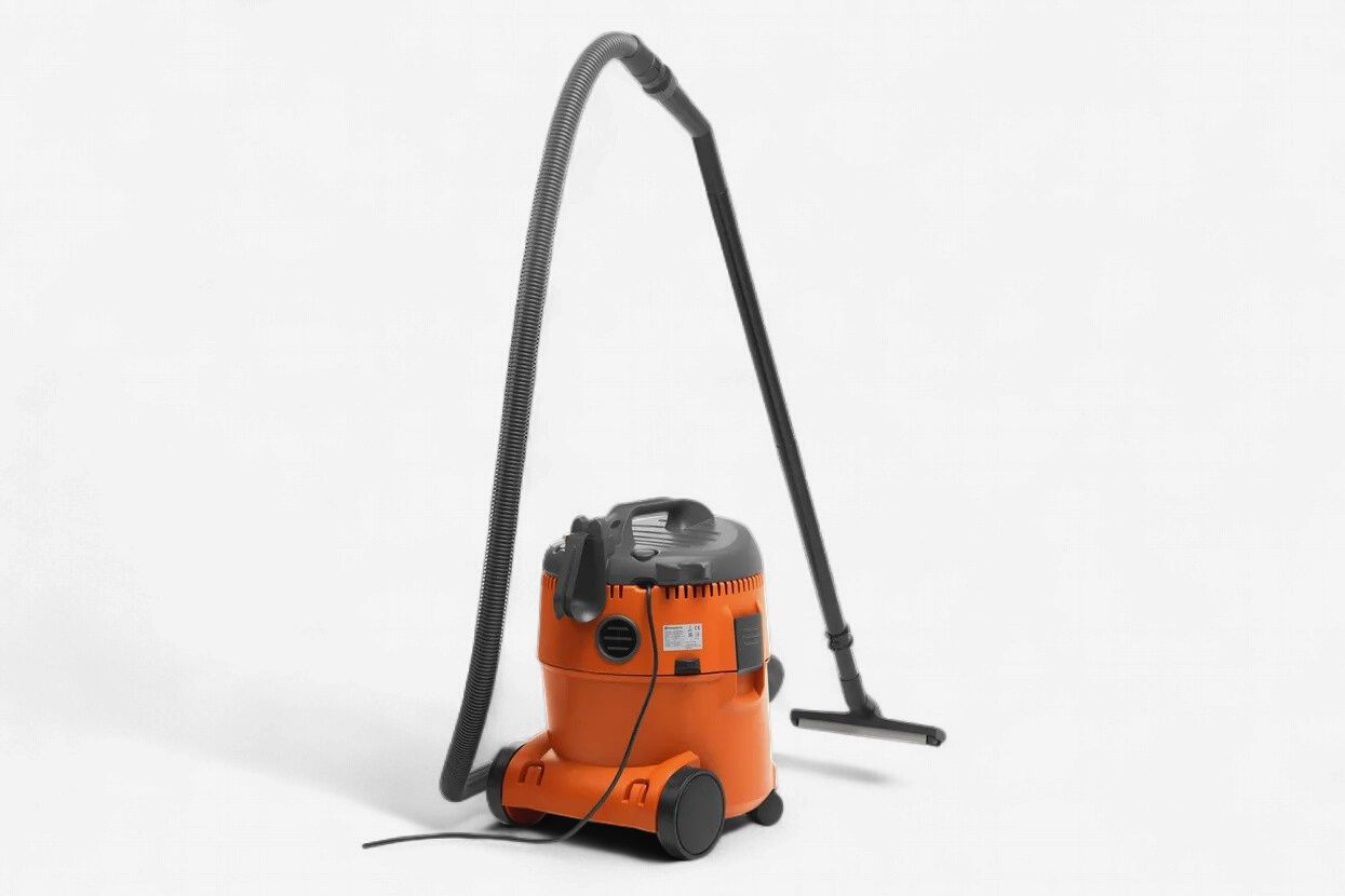 Husqvarna WDC220 Wet 'N Dry Vacuum Cleaner 1000W