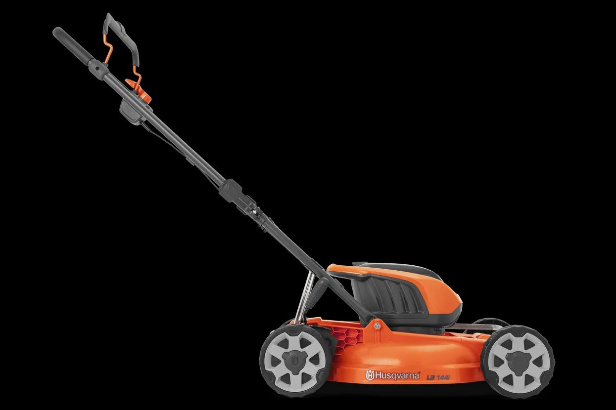 Husqvarna Electric Lawn Mower LC144i + 40-B140 Battery + 40-C80 Charger
