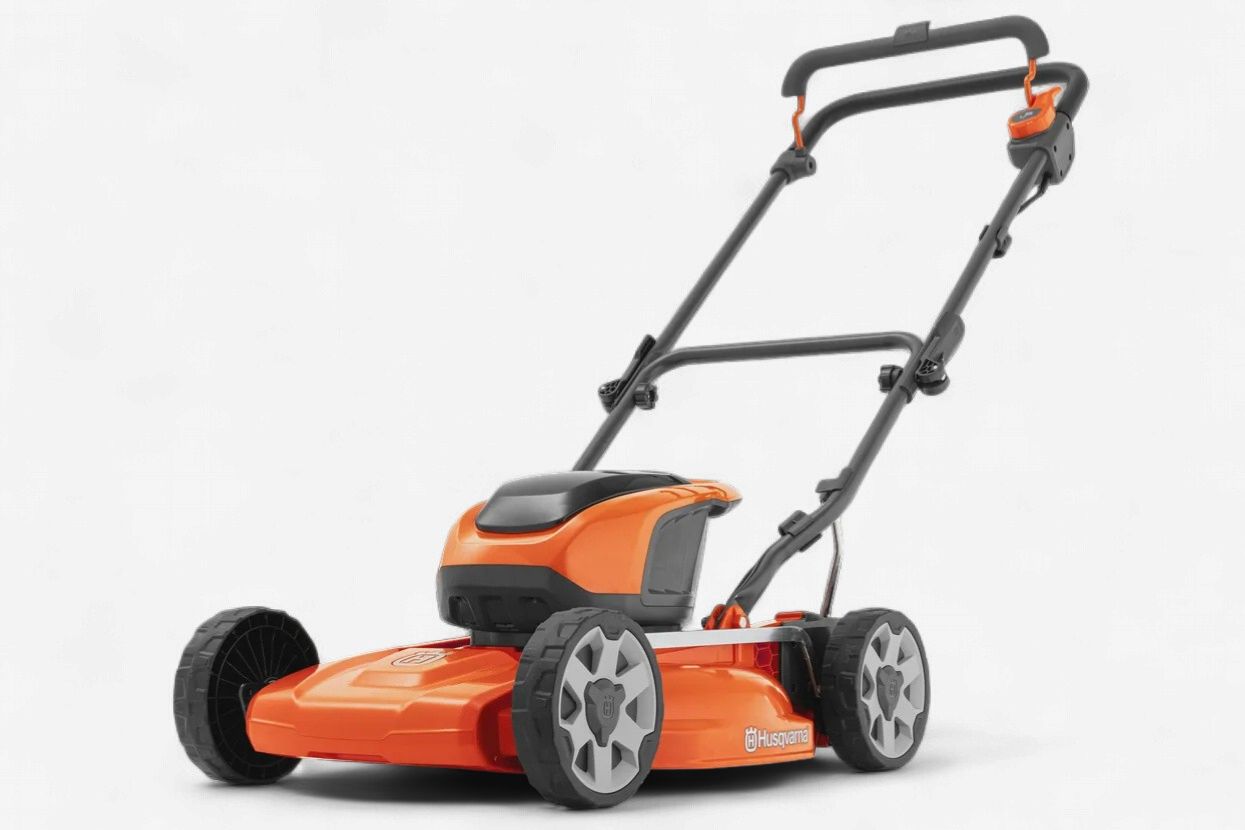 Husqvarna Electric Lawn Mower LC144i + 40-B140 Battery + 40-C80 Charger