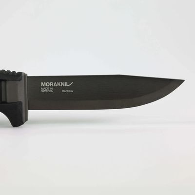 Mora Amberg, Carbon BlackBlade