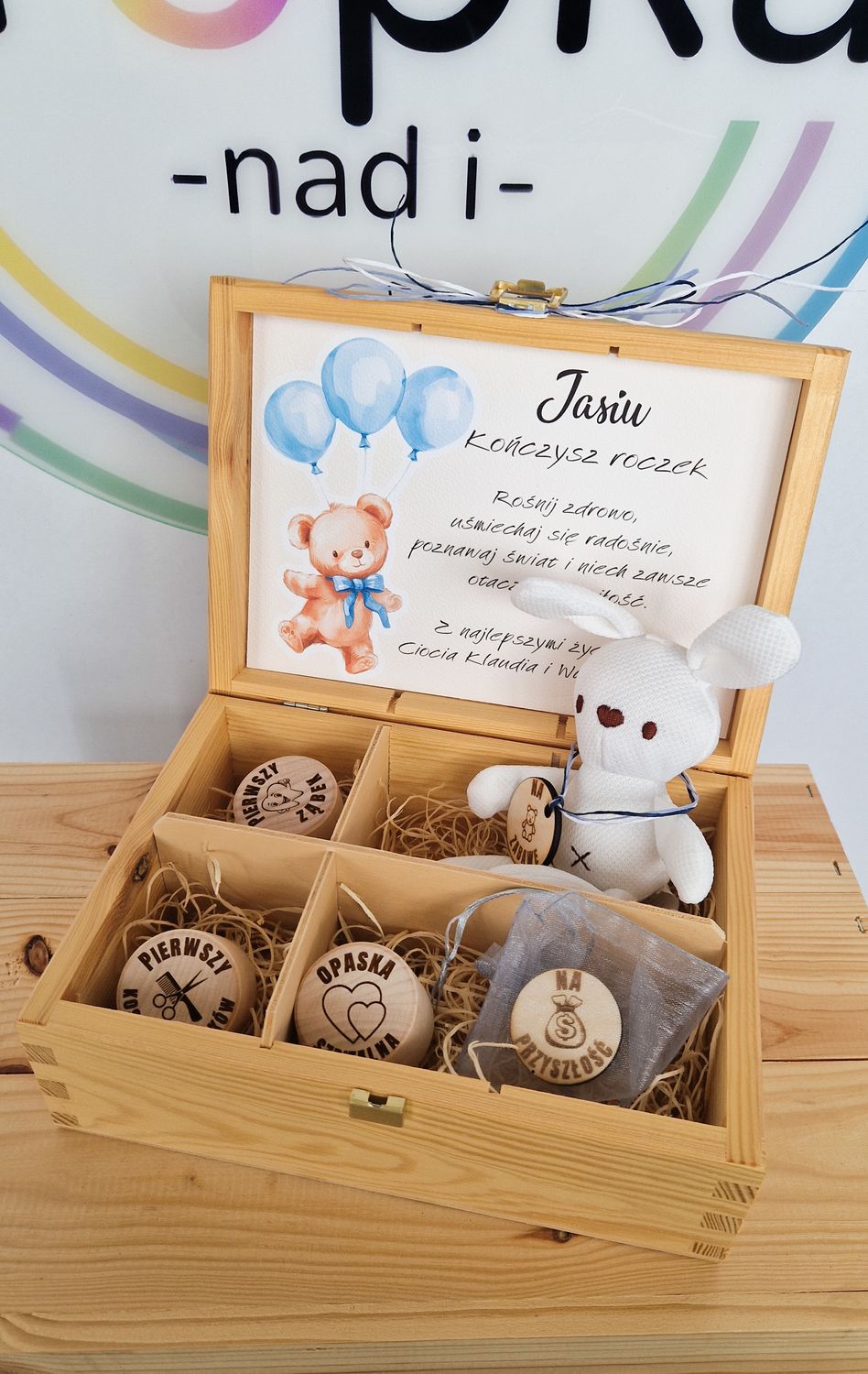 Skrzynia Skarbów – Personalizowany Box Wspomnień na Roczek