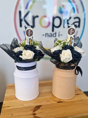 Kanka box z różami mydlanymi i krówką