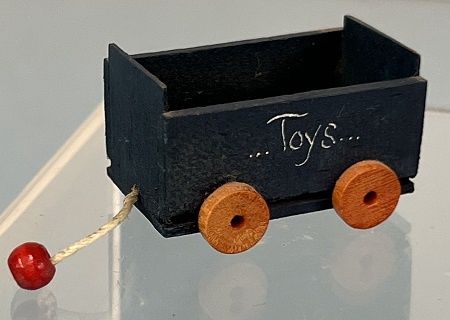1/24th Blue Toy Box mc05637