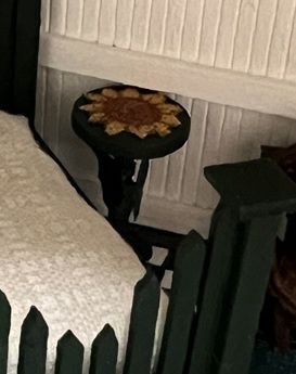 1/48" Scale Sunflower Sue Occasional Table/Nightstand sfs022