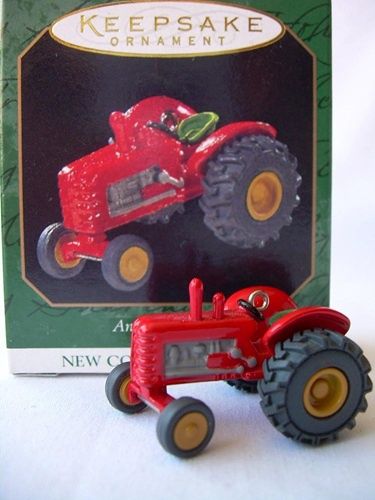 1997 Antique Tractors #1, Miniature QXM4185