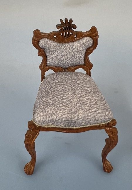 "Fantasy Lyre" Chair bes4555a
