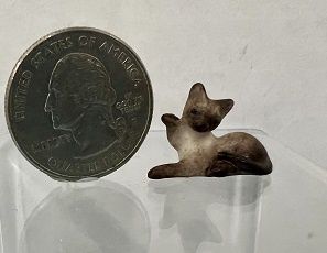 1/24th Playful Siamese Cat mn395