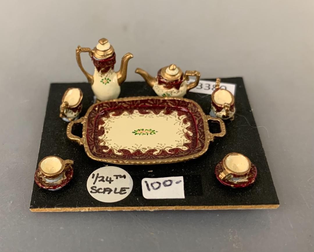 1/24th Tea Set in Burgundy, White and Gold mc03380