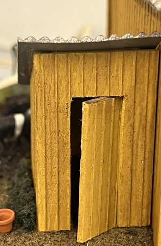 1/48" Scale Sunflower Sue Outhouse sfs010