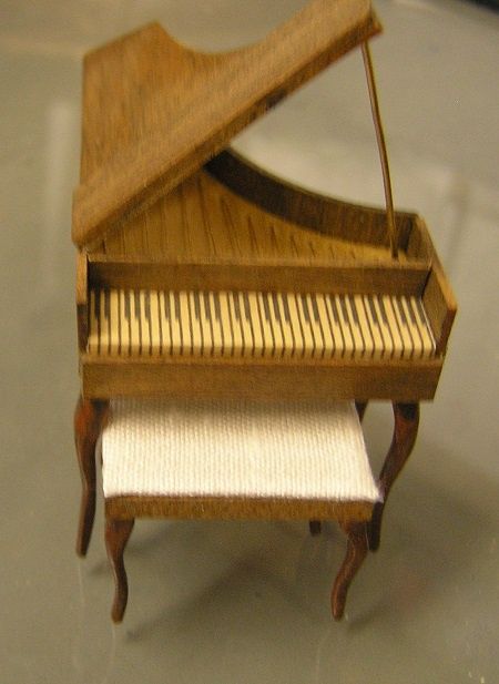 1/24th Baby Grand Piano with Bench ala432a