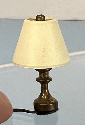 1/24th Brass Lamp with White Shade MC031113K
