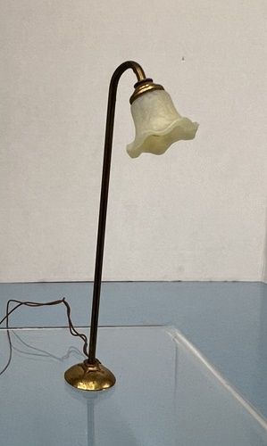 1/24th Floor Lamp mc031113g