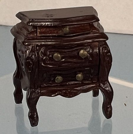 1/24th Mahogany Bombay Table mc05630