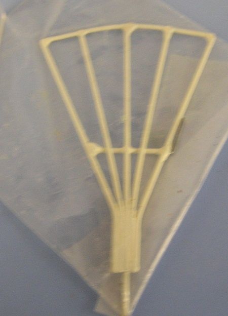 1/24th White Garden Trellis ala342
