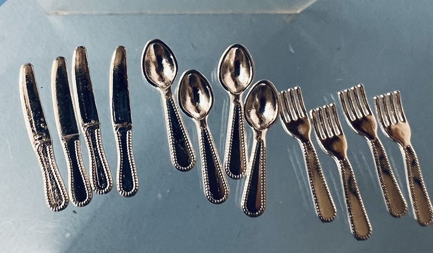12 Piece Flatware Set mc947x