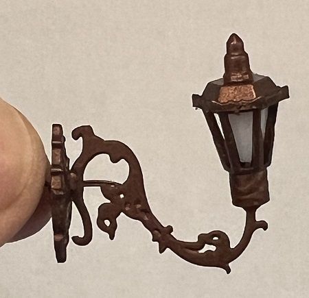 1/24th Copper Finish Coach Lamp mc926