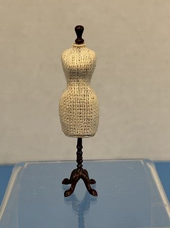 1/24th Wood Dress Form or Mannequin mc05708walnut